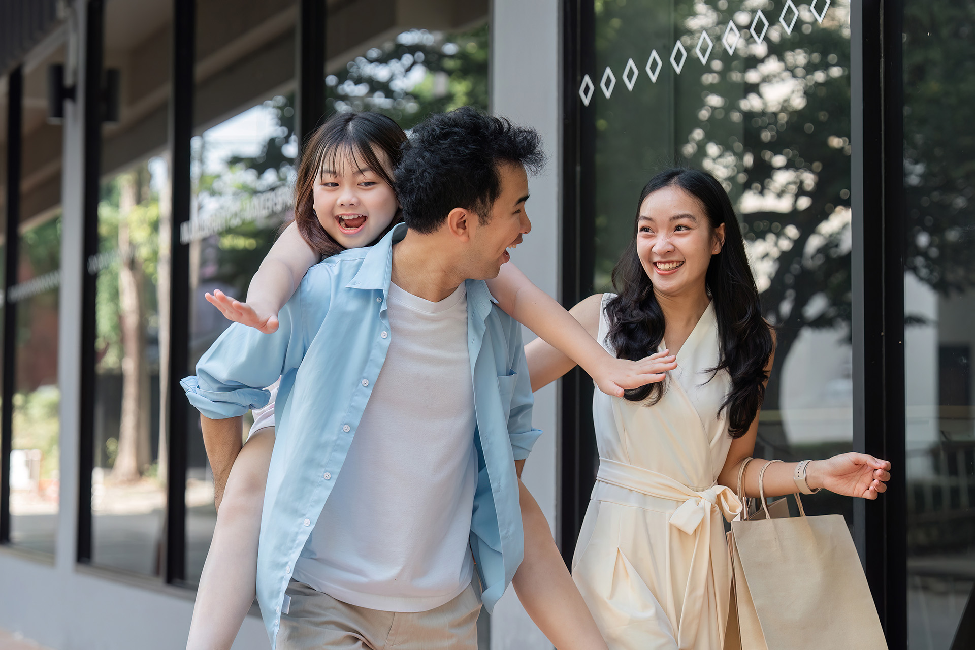 Orang Tua Fit, Anak Pasti Happy